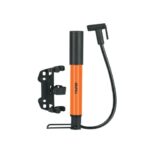 MINI BOMBA MANUAL PARA BICICLETA, 60 PSI, TRUPER    13790